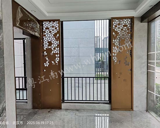 不銹鋼雕花屏風