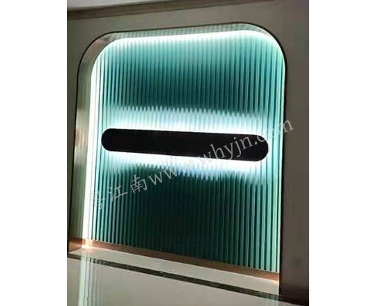 大瓦楞綠色玻璃